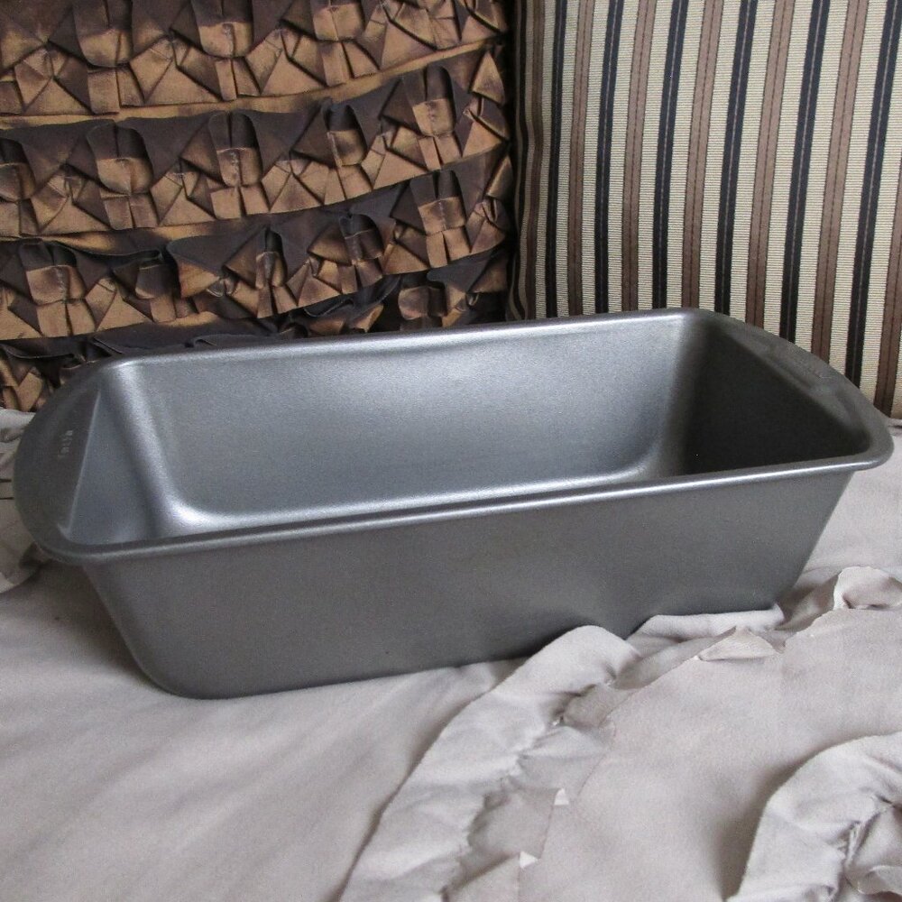 non-stick loaf pan